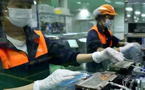 Business confidence in Vietnam increased for the second consecutive month
